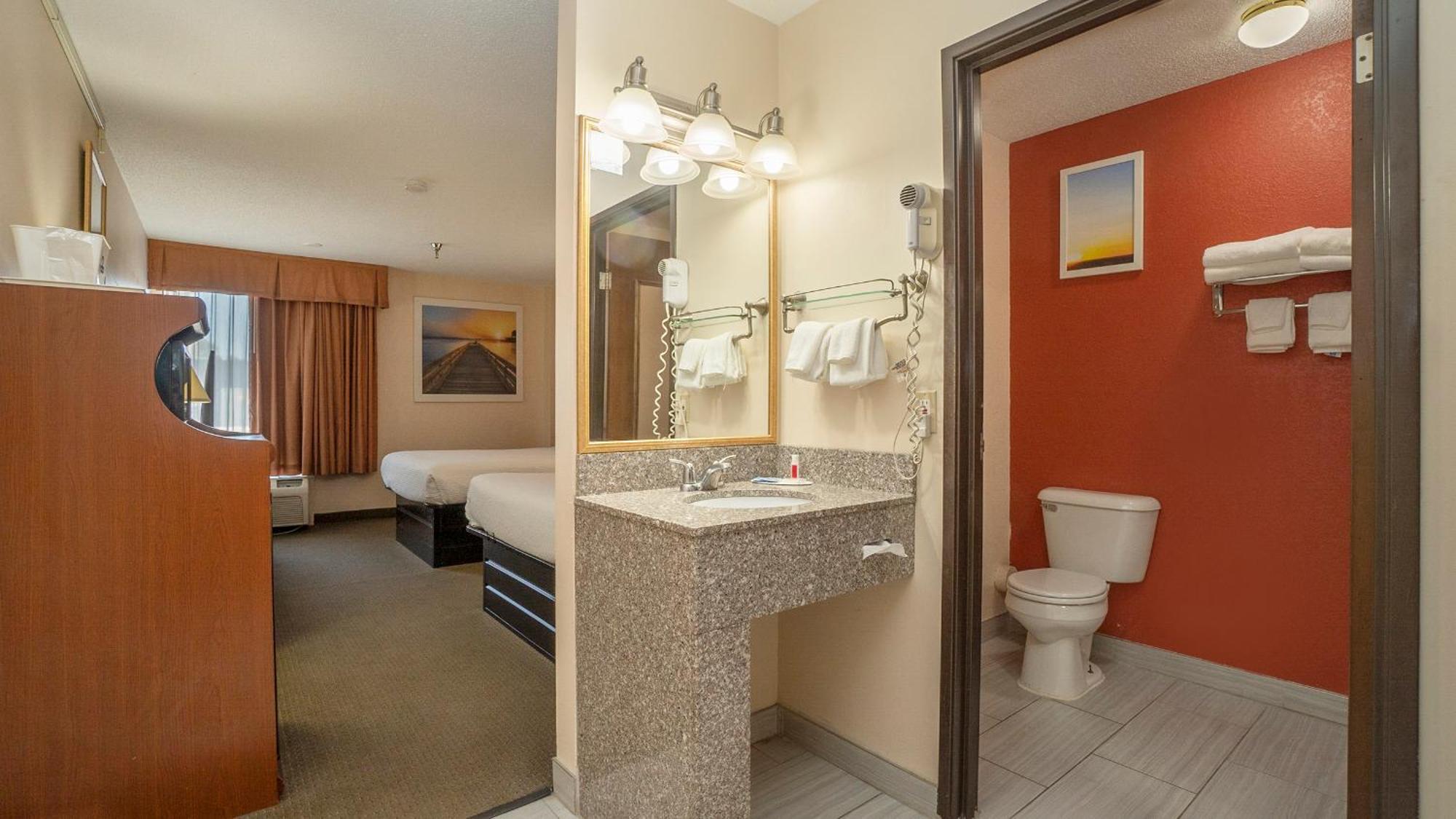 Days Inn & Suites By Wyndham Mt Pleasant Mount Pleasant Habitación foto